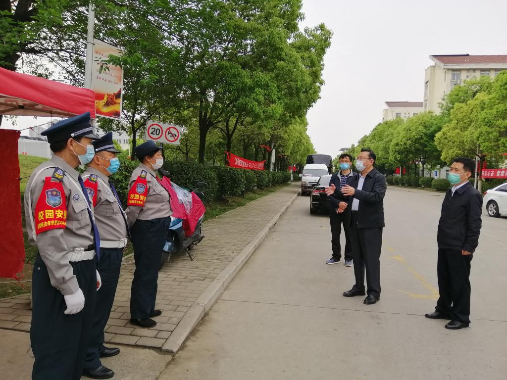 国产成人精品白浆久久69