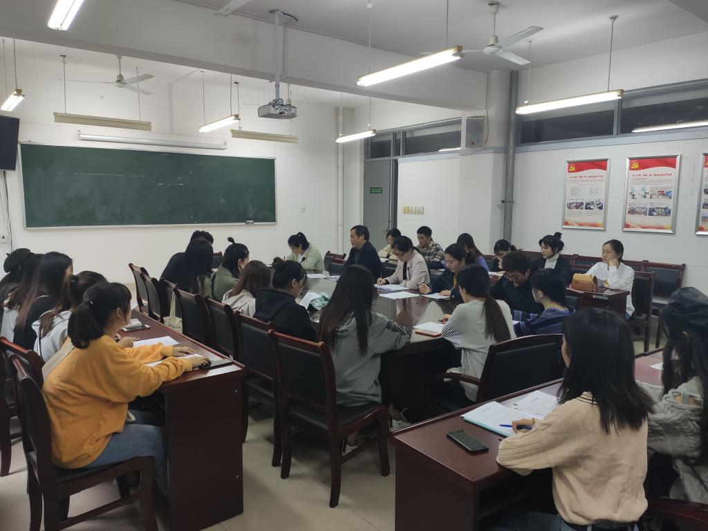 国产成人精品白浆久久69