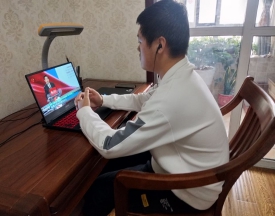国产成人精品白浆久久69