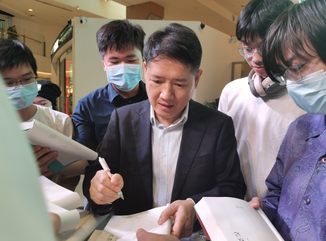 国产成人精品白浆久久69