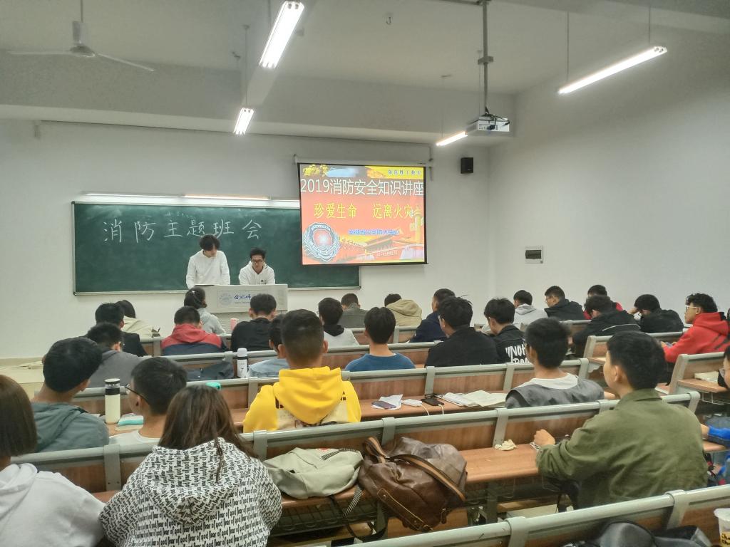 国产成人精品白浆久久69