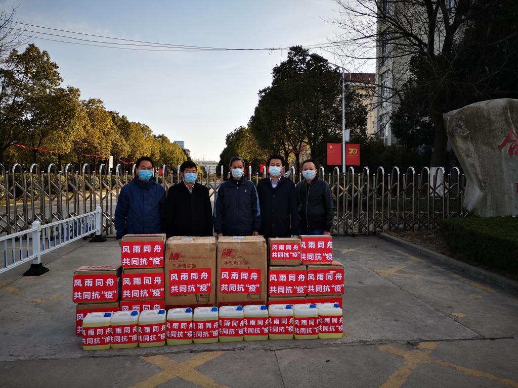 国产成人精品白浆久久69
