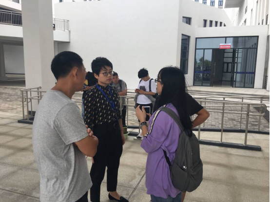 国产成人精品白浆久久69