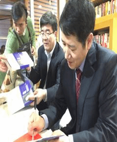 国产成人精品白浆久久69