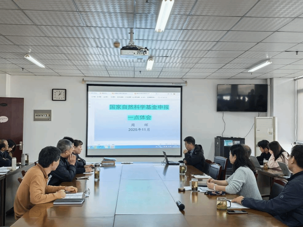 国产成人精品白浆久久69