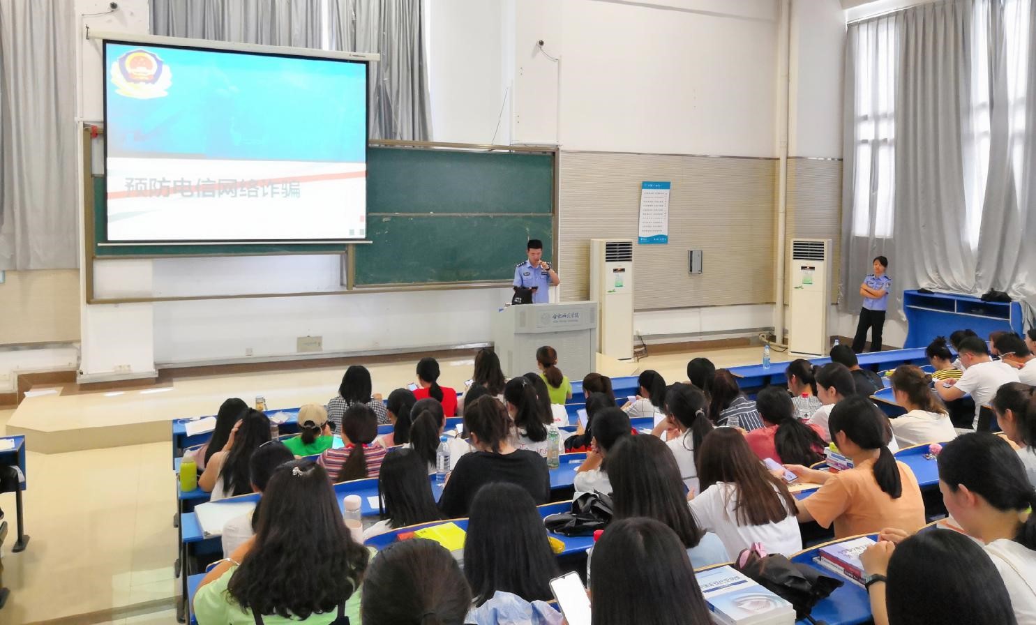 国产成人精品白浆久久69