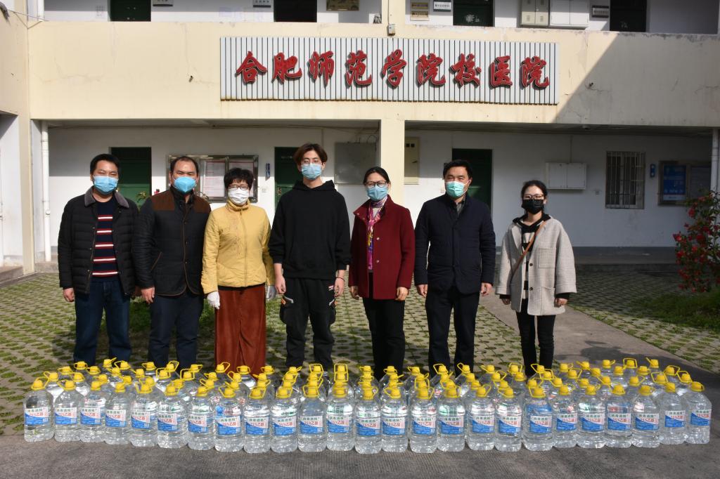 国产成人精品白浆久久69
