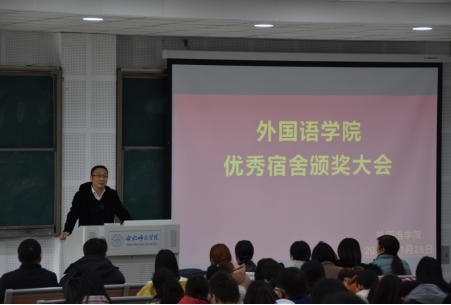 国产成人精品白浆久久69