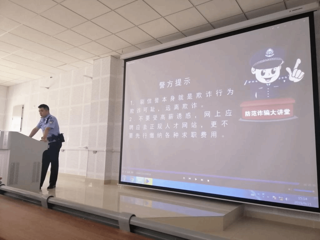 国产成人精品白浆久久69