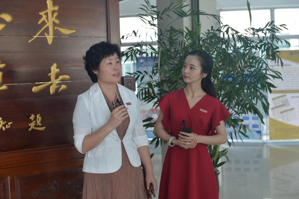 国产成人精品白浆久久69
