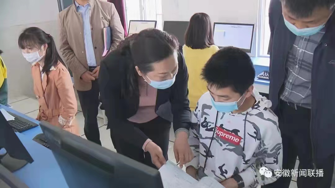 国产成人精品白浆久久69