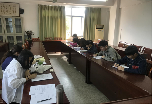 国产成人精品白浆久久69