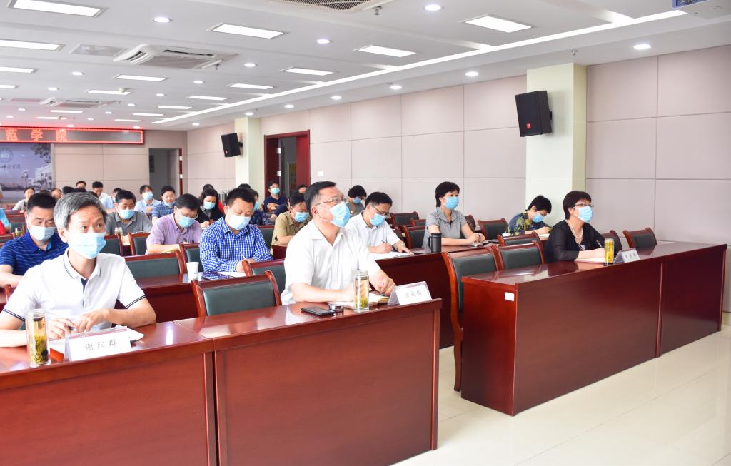 国产成人精品白浆久久69