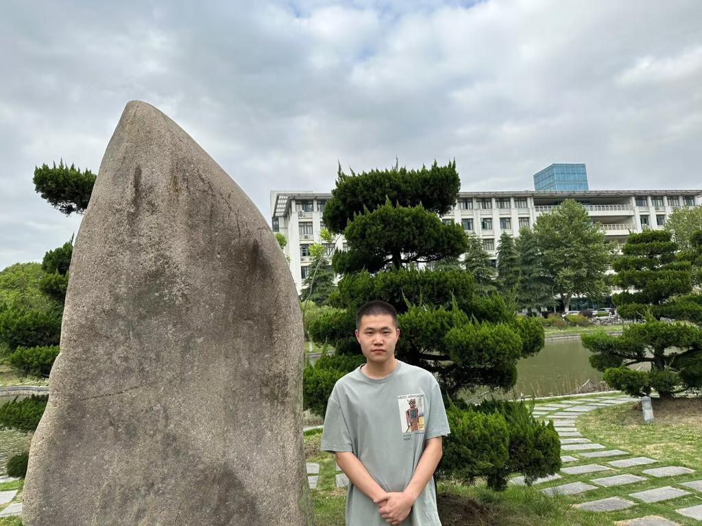 国产成人精品白浆久久69