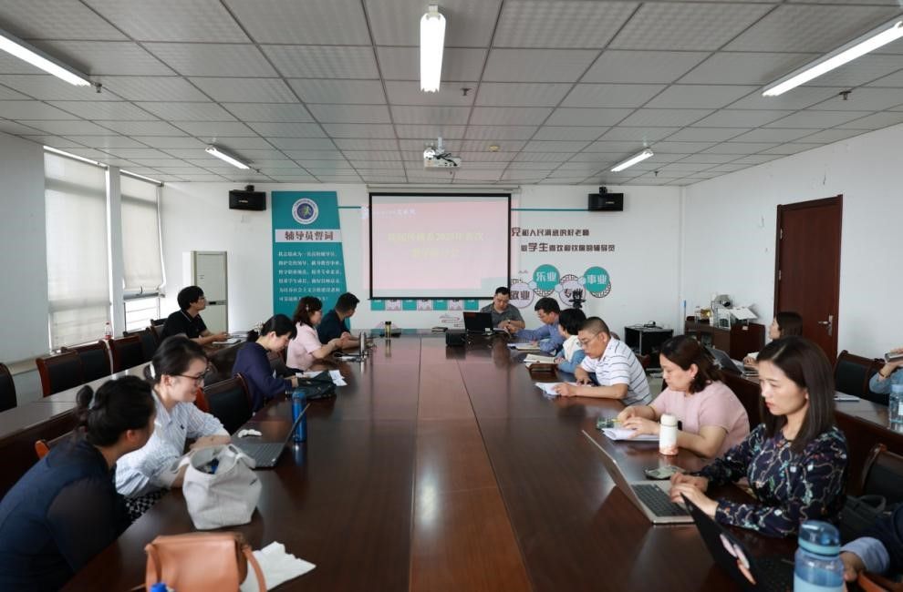 国产成人精品白浆久久69