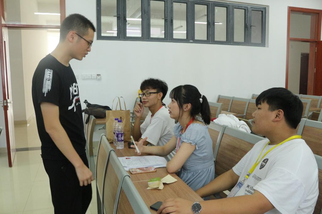 国产成人精品白浆久久69