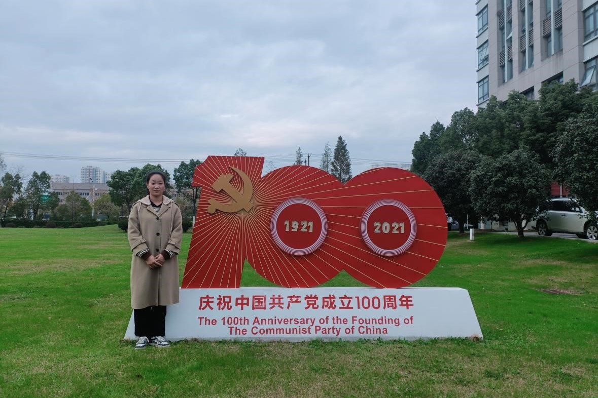 国产成人精品白浆久久69