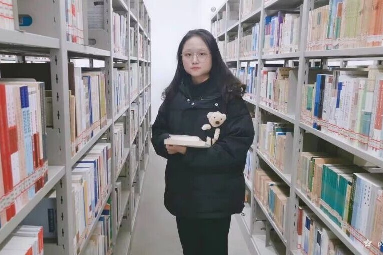 国产成人精品白浆久久69