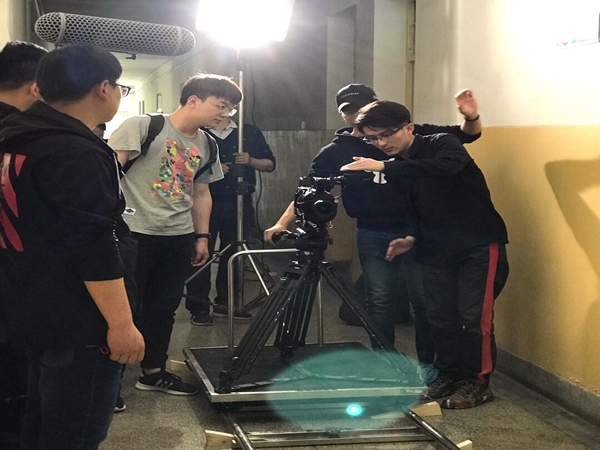 国产成人精品白浆久久69