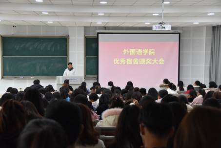 国产成人精品白浆久久69