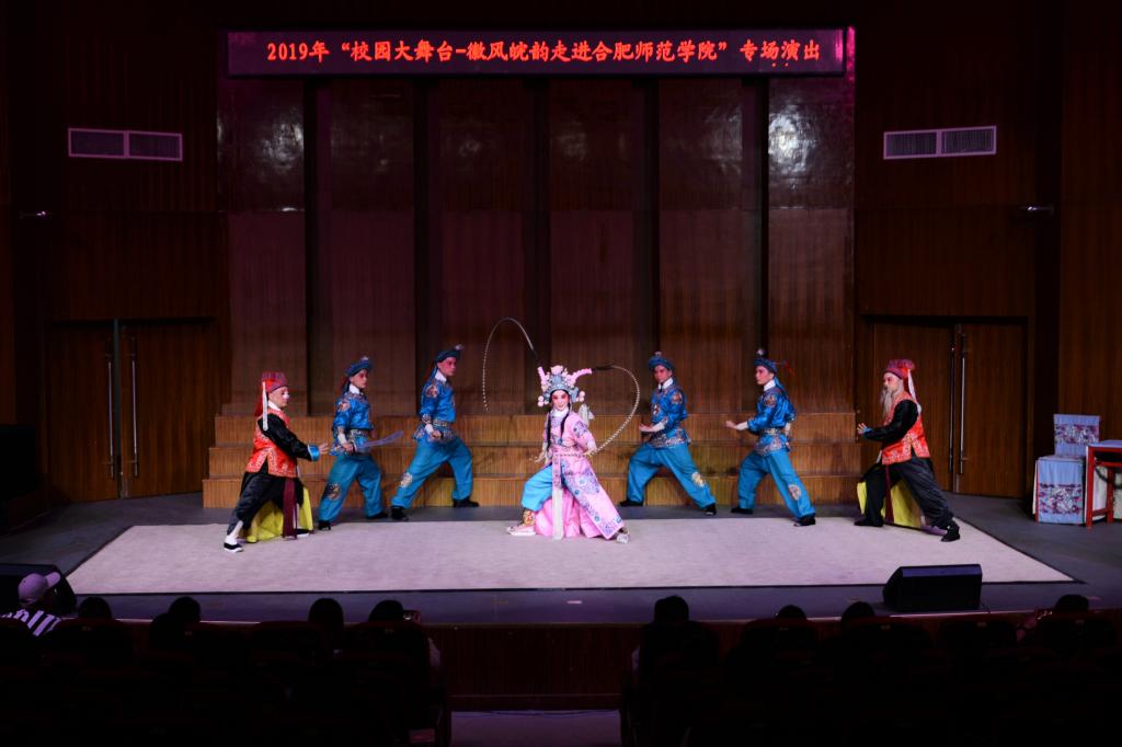 国产成人精品白浆久久69