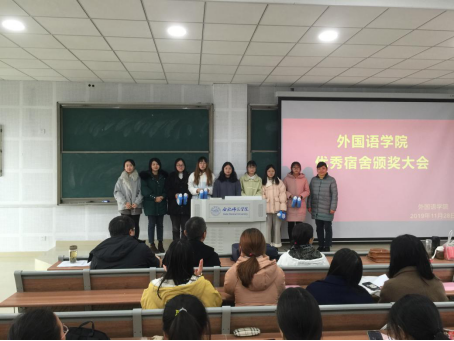 国产成人精品白浆久久69