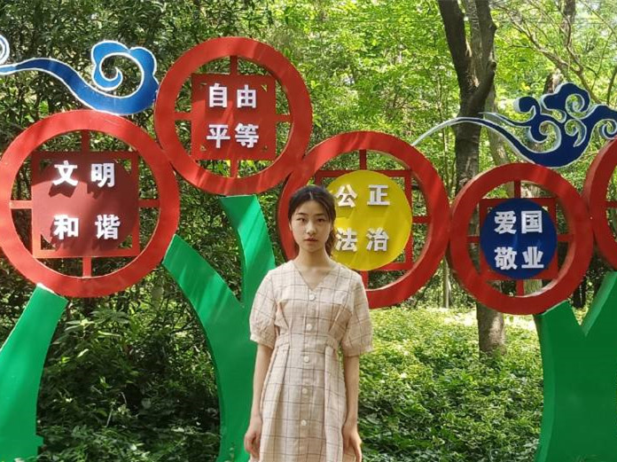 国产成人精品白浆久久69