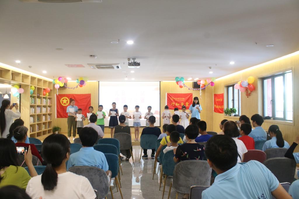 国产成人精品白浆久久69