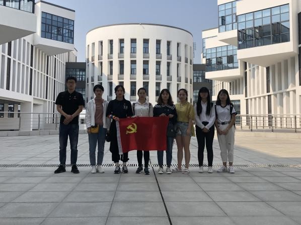 国产成人精品白浆久久69