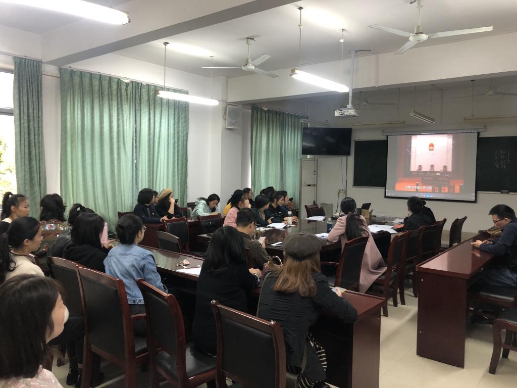 国产成人精品白浆久久69