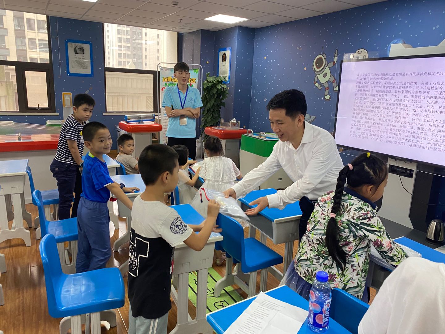 国产成人精品白浆久久69