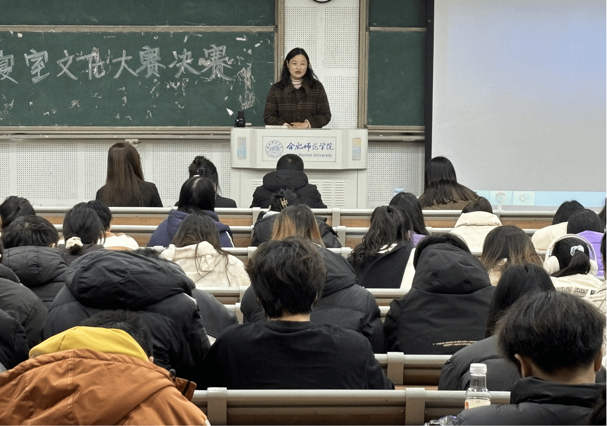 国产成人精品白浆久久69