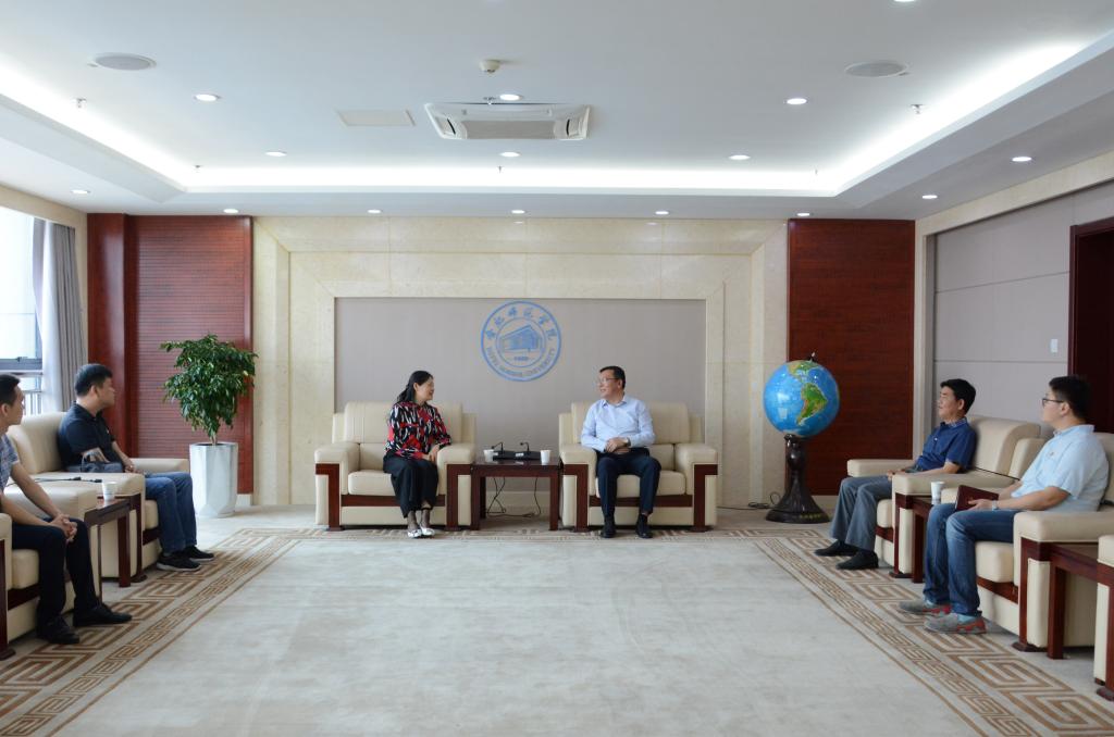国产成人精品白浆久久69