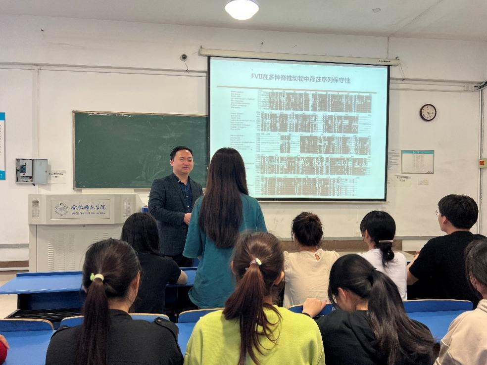 国产成人精品白浆久久69