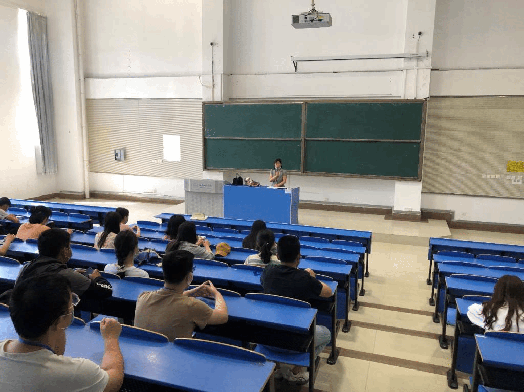 国产成人精品白浆久久69