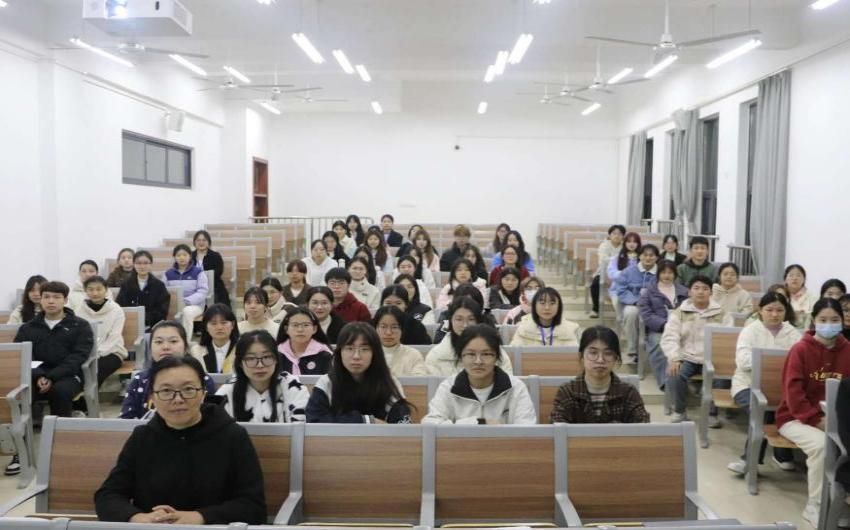国产成人精品白浆久久69
