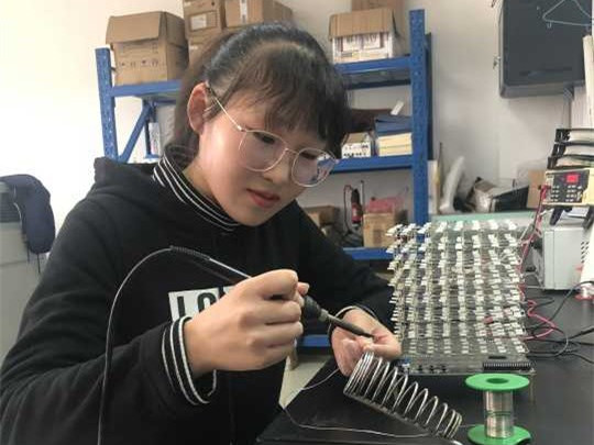 国产成人精品白浆久久69