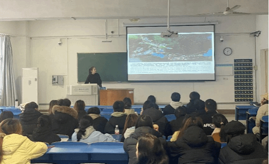 国产成人精品白浆久久69