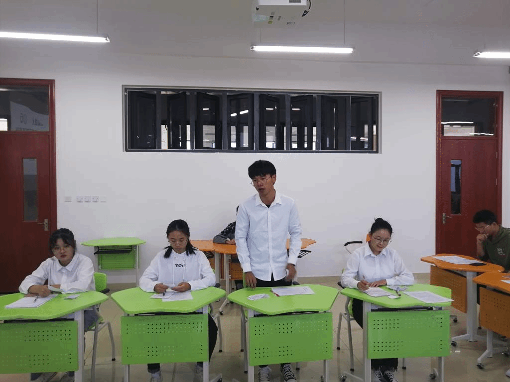 国产成人精品白浆久久69