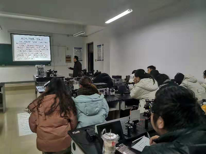 国产成人精品白浆久久69