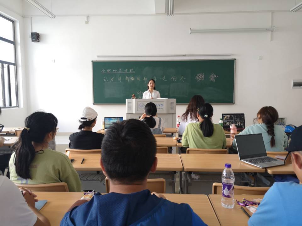 国产成人精品白浆久久69