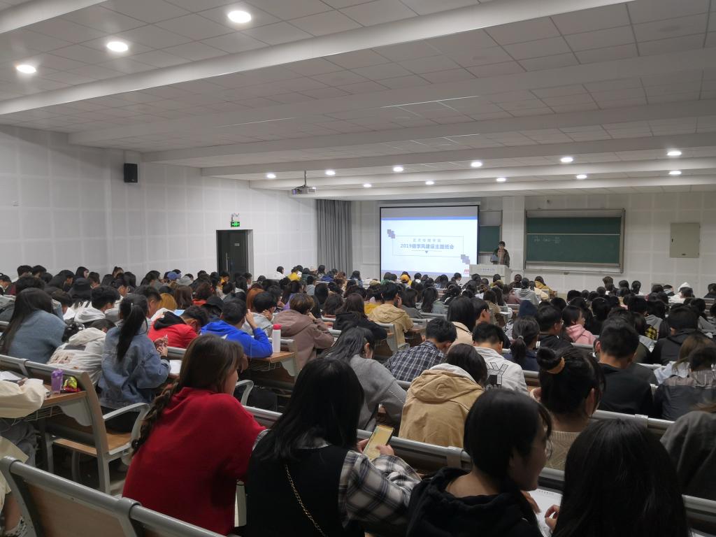 国产成人精品白浆久久69