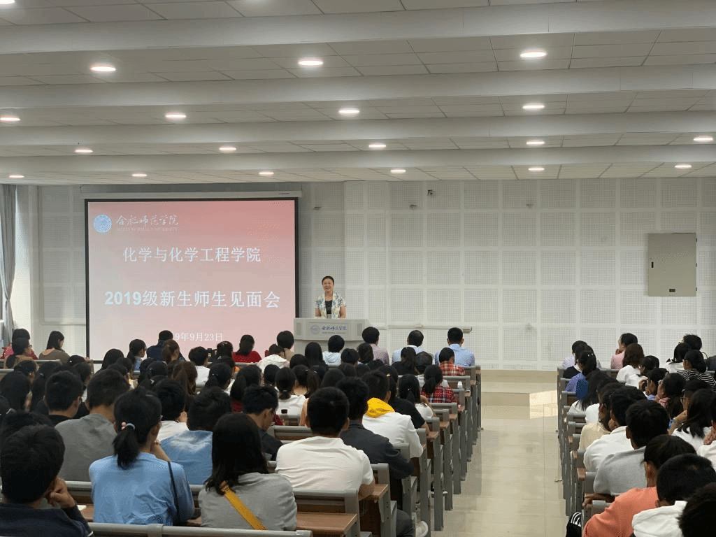 国产成人精品白浆久久69