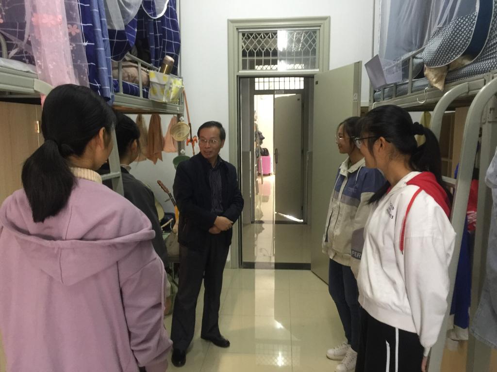 国产成人精品白浆久久69