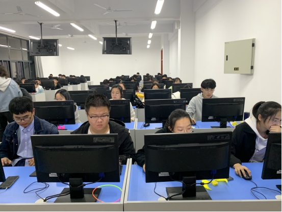国产成人精品白浆久久69