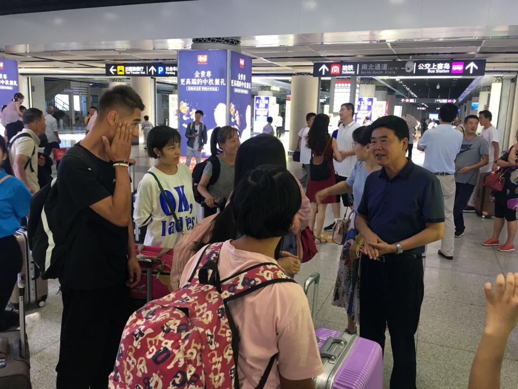 国产成人精品白浆久久69
