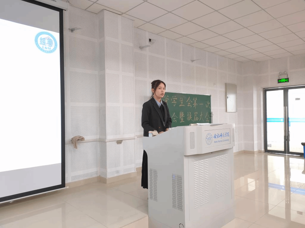 国产成人精品白浆久久69