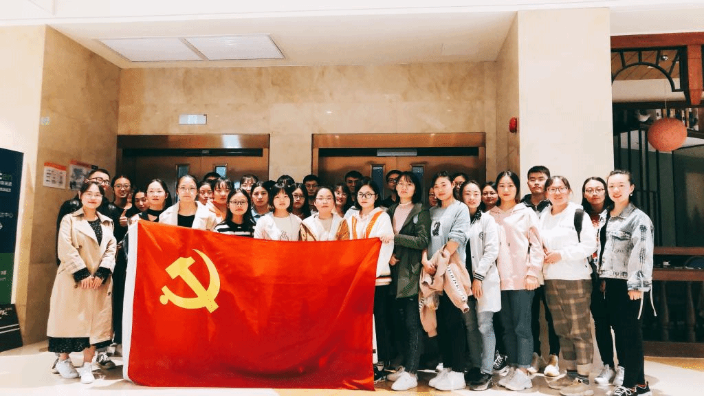 国产成人精品白浆久久69