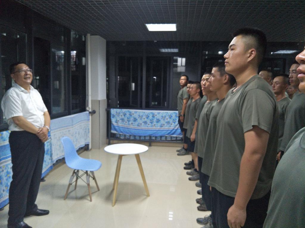 国产成人精品白浆久久69
