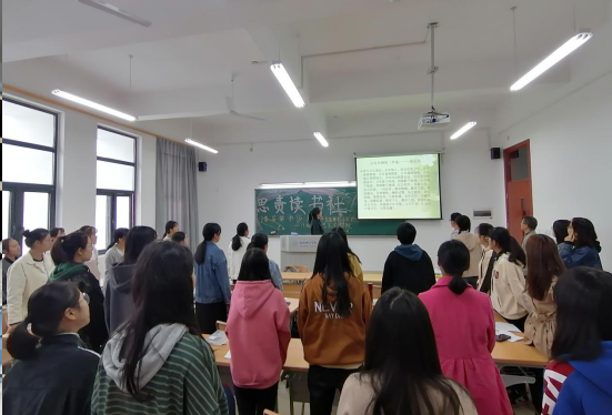 国产成人精品白浆久久69